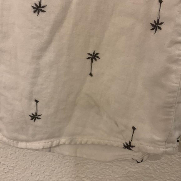 Junk Food Disney men's medium button down short sleeve shirt palm trees Mickey - Picture 5 of 5